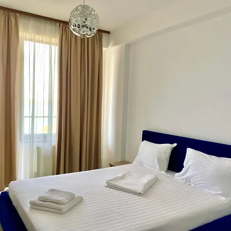 Blue Marine Summerland * Mamaia