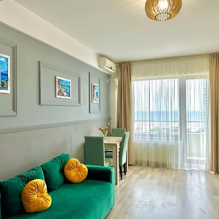 Blue Marine Summerland Mamaia