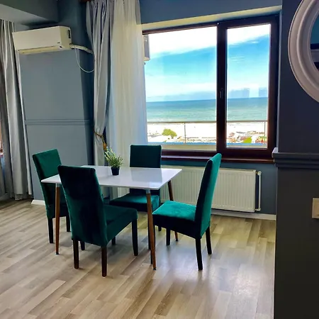 Blue Marine Summerland Apartment *