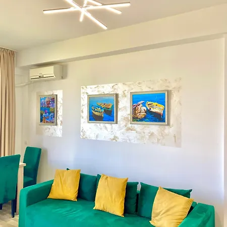 Blue Marine Summerland * Mamaia